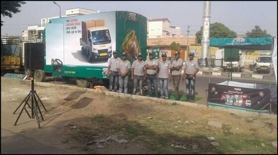 Van Activities & Floats on-ground activation photo 3